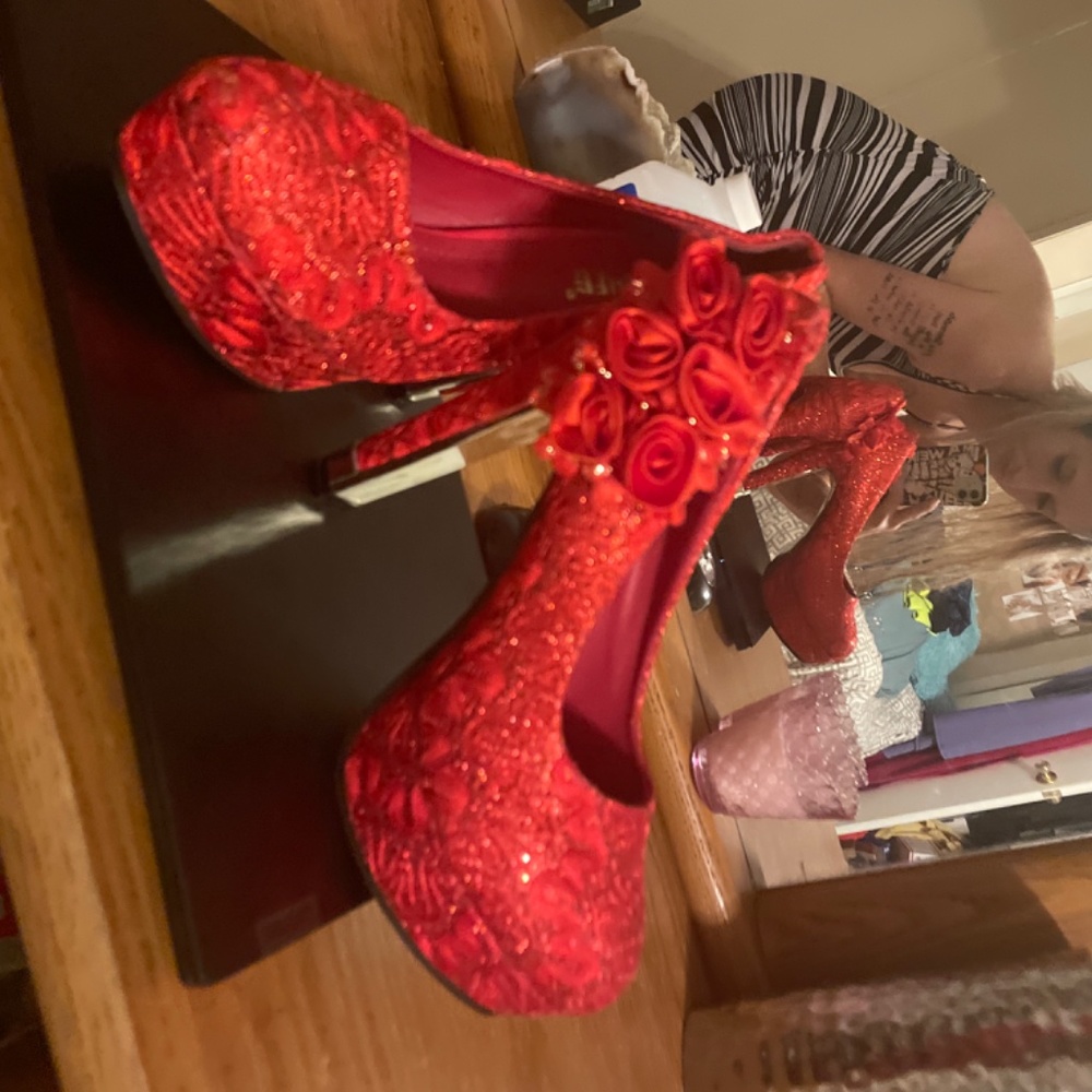 Red Bottom Red Ruby Heels - Picture 2 of 4